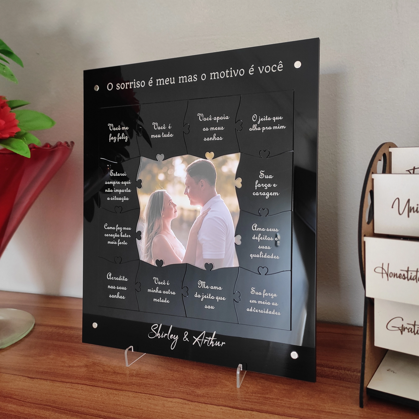 Quadro com 12 Mensagens em forma de Puzzle Preto