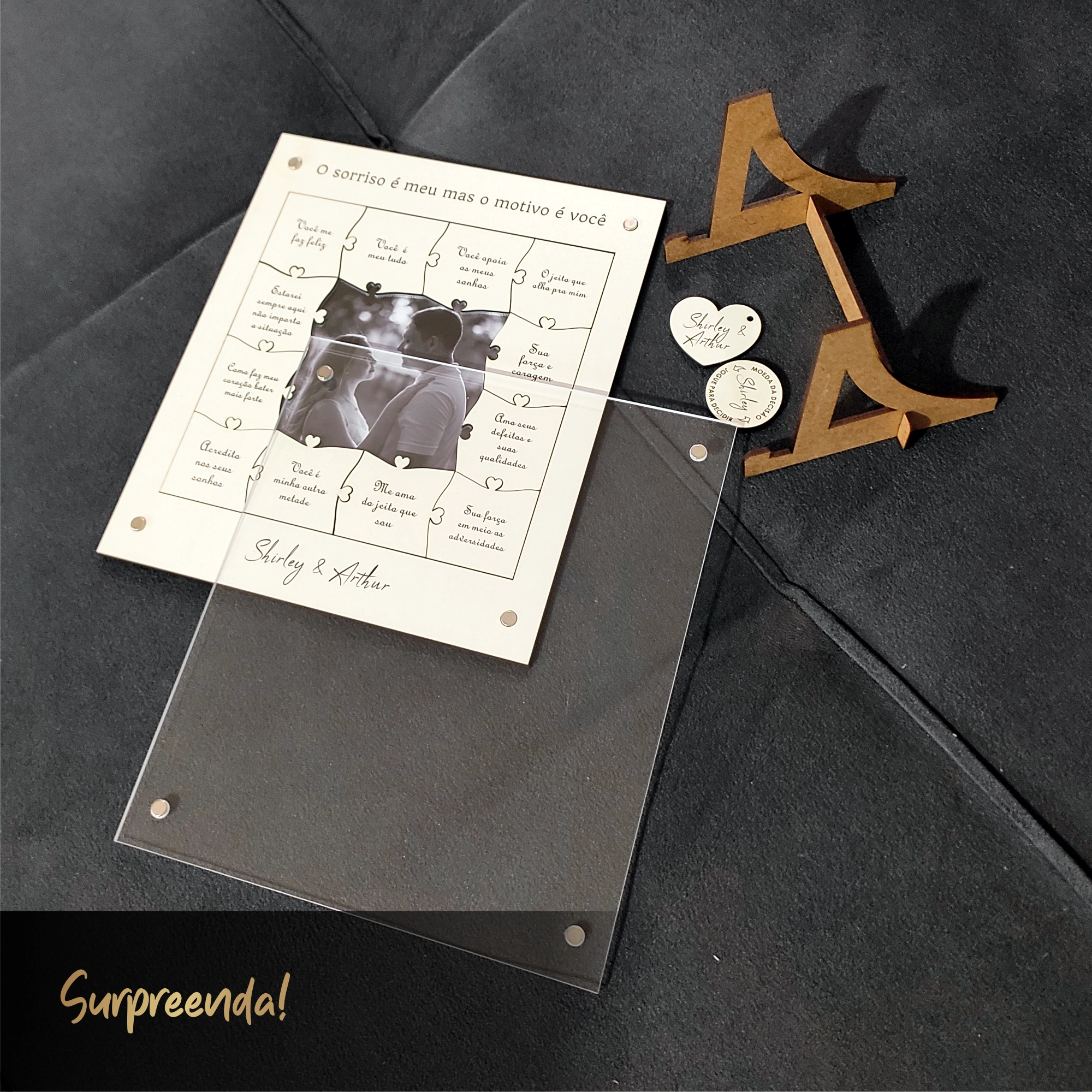 Quadro com 12 Mensagens em forma de Puzzle Branco